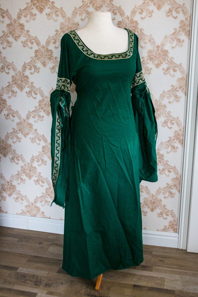 Grünes Mittelalterkleid mit Rückenschnürung