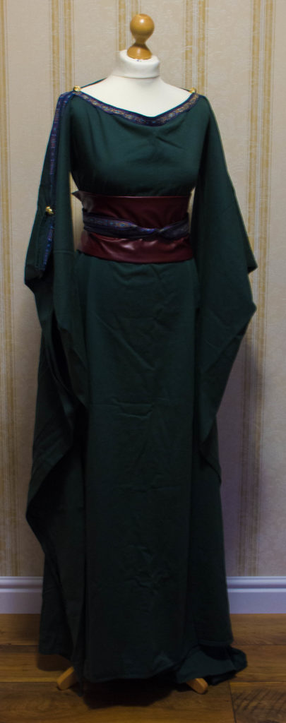 Mittelalterkleid ceres dunkelgrün Verleih