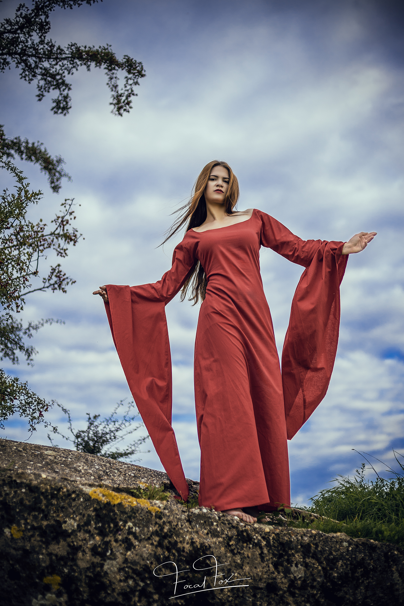 Mittelalterkleid rote Priesterin