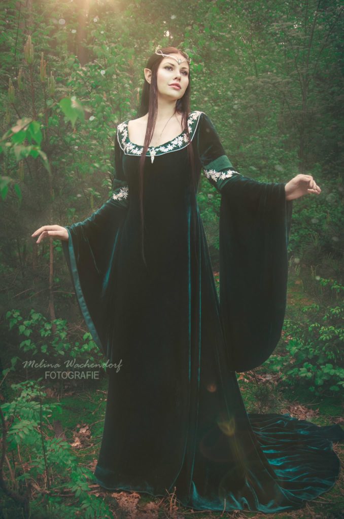 Arwen Kleid grün mit silber - Model scarletphoenix_model - Fotografin melyna Art